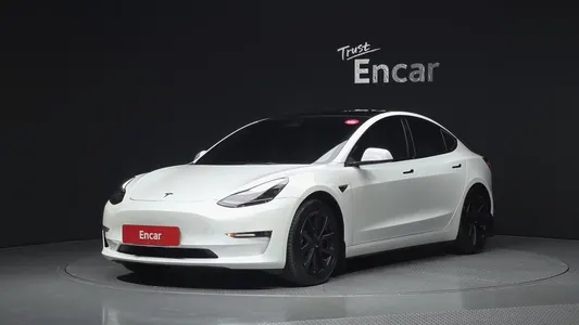 Tesla 3 AWD 2022