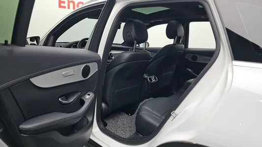 Mercedes-Benz GLC-Class X253 GLC300e 4MATIC 2021 11