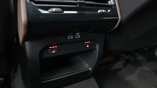 BMW 5 Series (G60) 520i M 2023 30