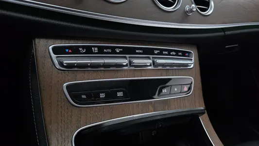 Mercedes-Benz E-Class W213 E250 2022 17