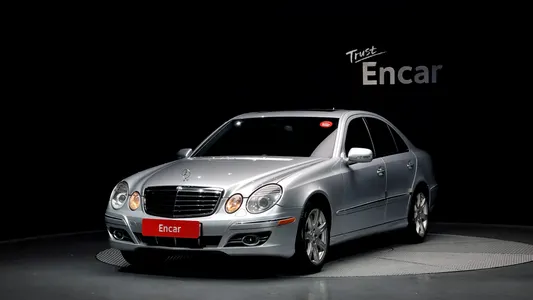 Mercedes-Benz E-Class W211 E350 4MATIC 2007