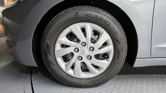 Hyundai AD 1.6 e-VGT 2016 5