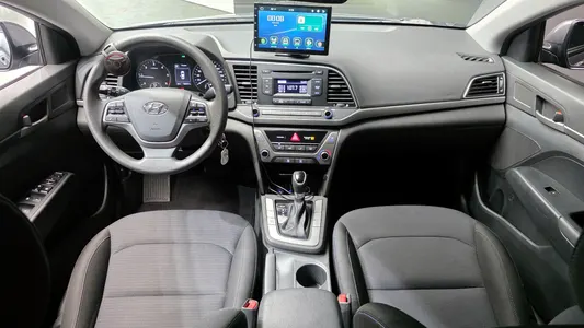 Hyundai AD 1.6 e-VGT 2016 7