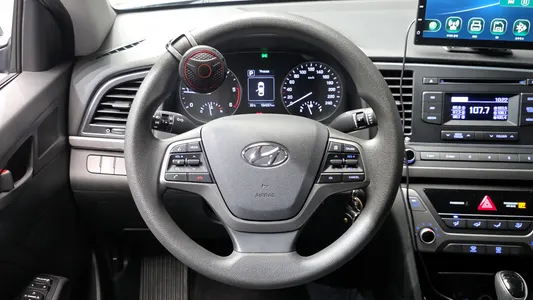 Hyundai AD 1.6 e-VGT 2016 13