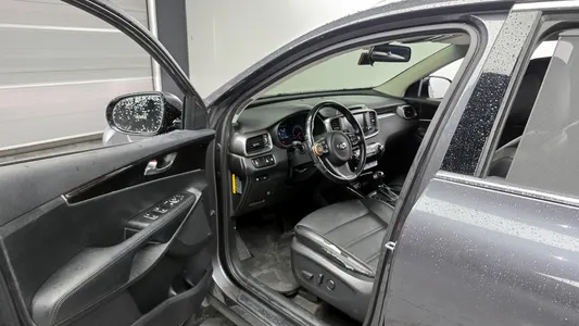 Kia Sorento 2.0 2WD 2014 10