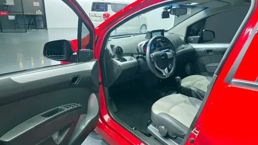 Chevrolet Spark S 2014 10