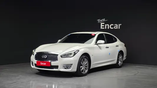 Infiniti Q70 3.7 AWD 2018