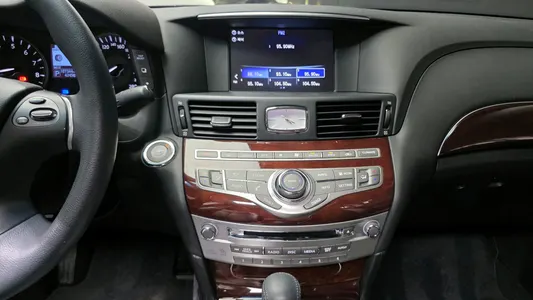 Infiniti Q70 3.7 AWD 2018 18