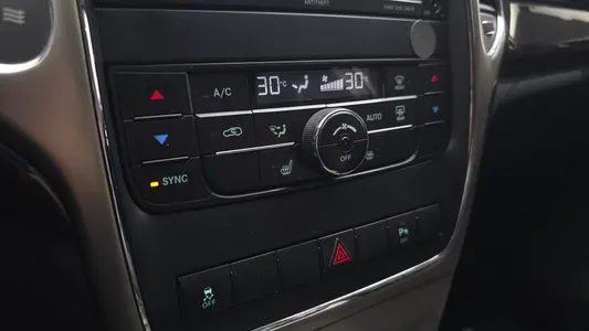 Jeep 그랜드 체로키 3.0 2011 16