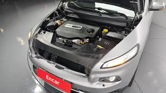 Jeep (KL) 2.0 4WD 2015 6