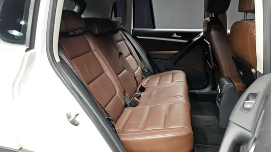 Volkswagen 티구안 2.0 TDI 2015 12