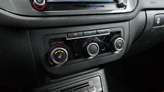 Volkswagen 티구안 2.0 TDI 2015 16