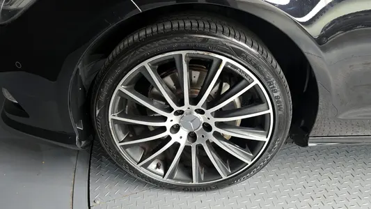 Mercedes-Benz CLS-Class W218 CLS350 2012 5