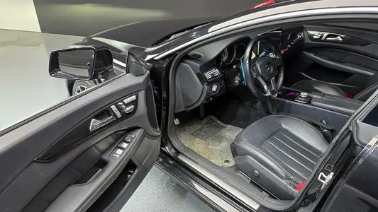 Mercedes-Benz CLS-Class W218 CLS350 2012 10