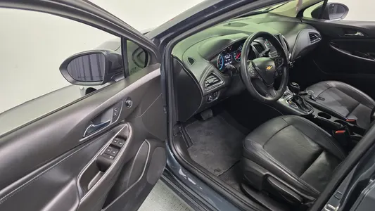 Chevrolet 크루즈 1.4 LT 2017 11