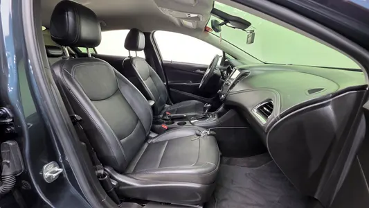 Chevrolet 크루즈 1.4 LT 2017 10