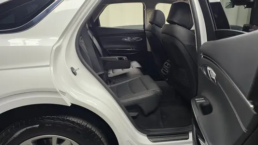 Genesis GV70 2.5T 2WD 2021 12