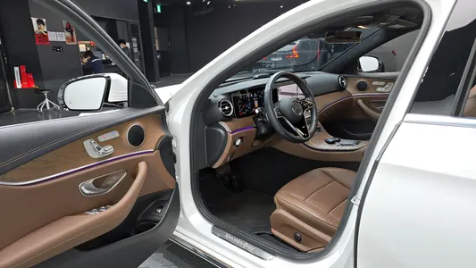 Mercedes-Benz E-Class W213 E250 2021 10