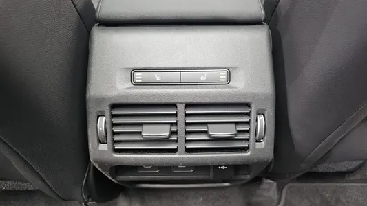 Land Rover 2 P250 S 2024 17