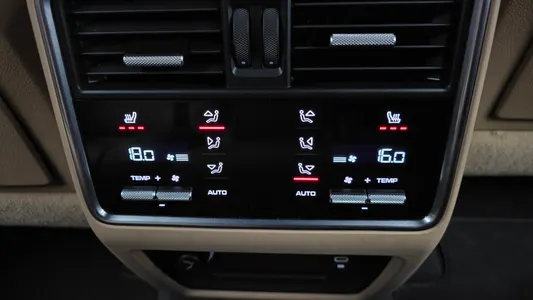 Porsche (PO536) 3.0 2021 19