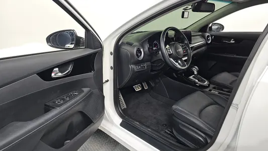 Kia K3 2 1.6 2024 10