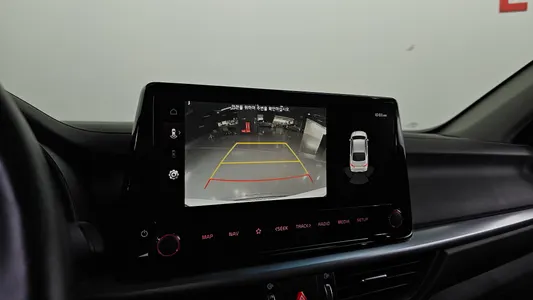 Kia K3 2 1.6 2024 18