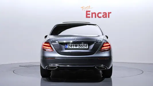 Mercedes-Benz E-Class W213 E200 2018 4