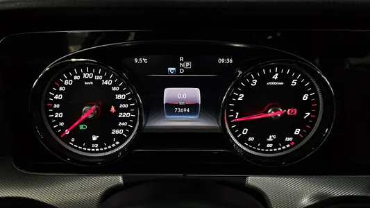 Mercedes-Benz E-Class W213 E200 2018 8
