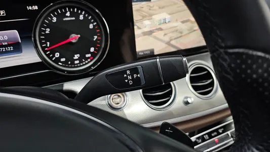 Mercedes-Benz E-Class W213 E200 2018 9