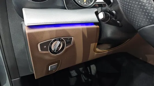 Mercedes-Benz E-Class W213 E200 2018 12