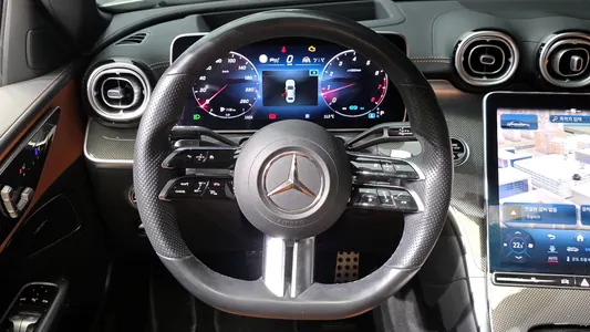 Mercedes-Benz C-Class W206 C300 AMG Line 2022 13