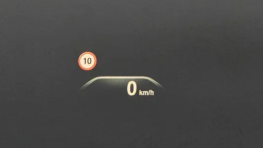 BMW 5 Series (G30) 520i 2018 16