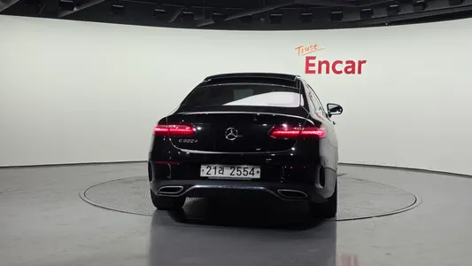 Mercedes-Benz E-Class W213 E220d 2019 4