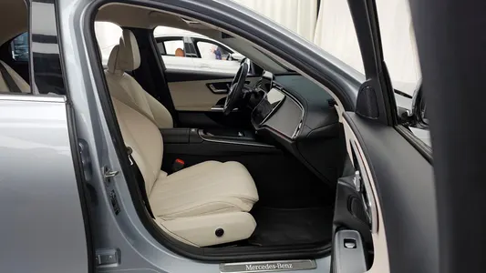 Mercedes-Benz E-Class W214 E200 2024 11