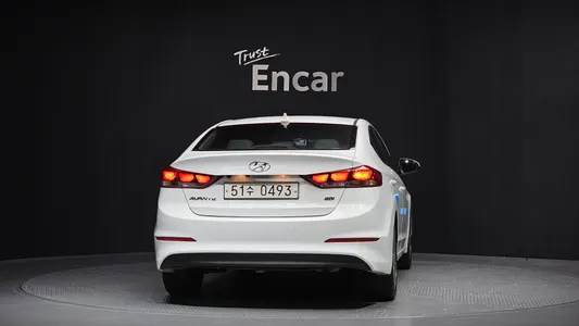 Hyundai AD 1.6 GDI 2016 4