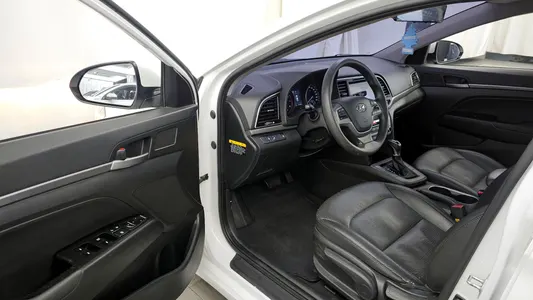 Hyundai AD 1.6 GDI 2016 10