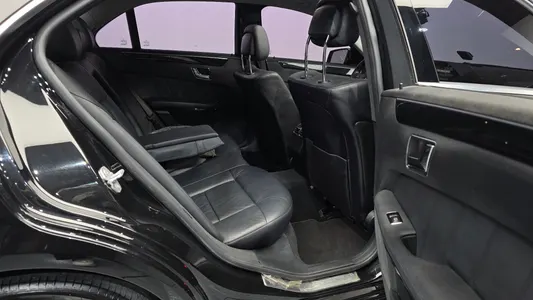 Mercedes-Benz E-Class W212 E200 CGI 2011 12