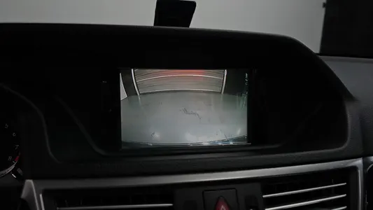 Mercedes-Benz E-Class W212 E200 CGI 2011 16