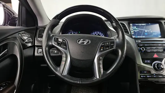 Hyundai Grandeur HG HG300 2014 13