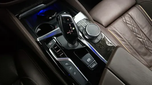 BMW 6 Series GT (G32) 640i xDrive M 2019 9