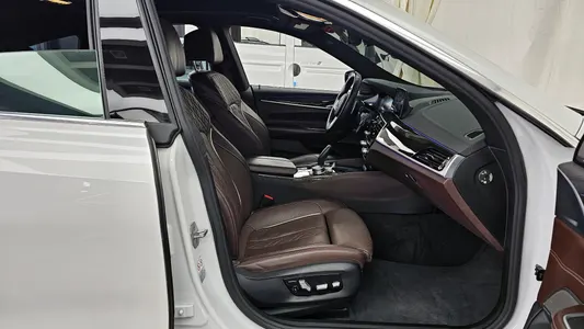 BMW 6 Series GT (G32) 640i xDrive M 2019 11