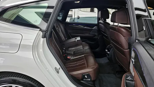 BMW 6 Series GT (G32) 640i xDrive M 2019 12
