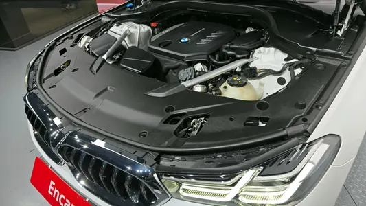 BMW 6 Series GT (G32) 620d 2023 6