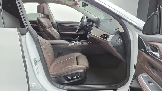 BMW 6 Series GT (G32) 620d 2023 10