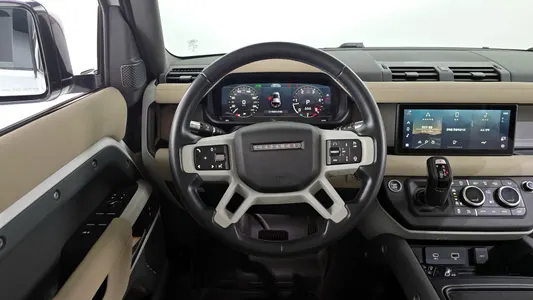 Land Rover (L663) 110 D250 SE 2021 13