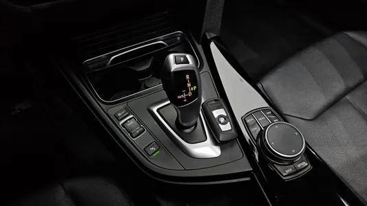 BMW 3 Series GT (F34) GT 320d 2019 9