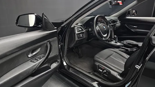 BMW 3 Series GT (F34) GT 320d 2019 11