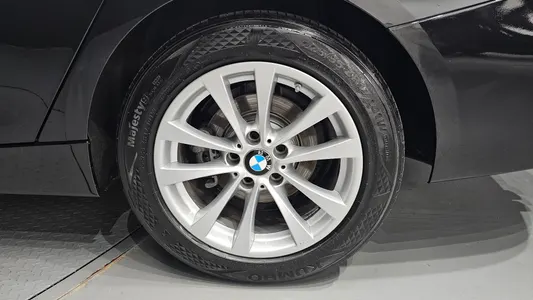 BMW 3 Series GT (F34) GT 320d 2019 21
