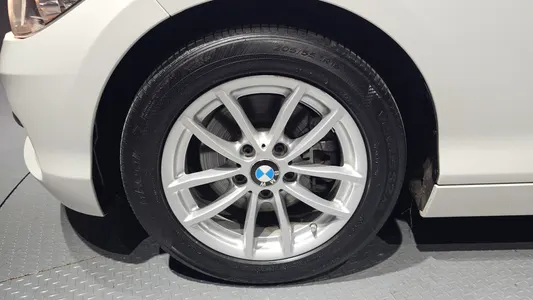 BMW 1 Series (F20) 118d 5 2017 5