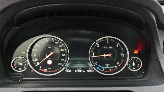 BMW 5 Series GT (F07) GT ED Edition 2014 8